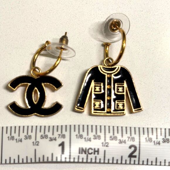 RARE Chanel CC and Jacket Drop Earrings Vintage Gold with Black Enamel - Picture 7 of 8